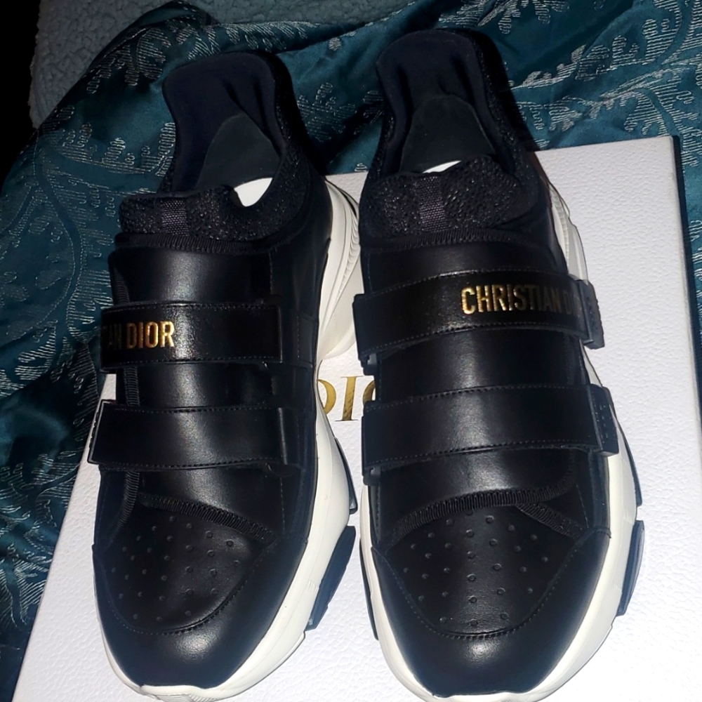 Size 41/11 Black Dior calfskin sneaker
